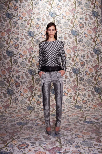 Look 7